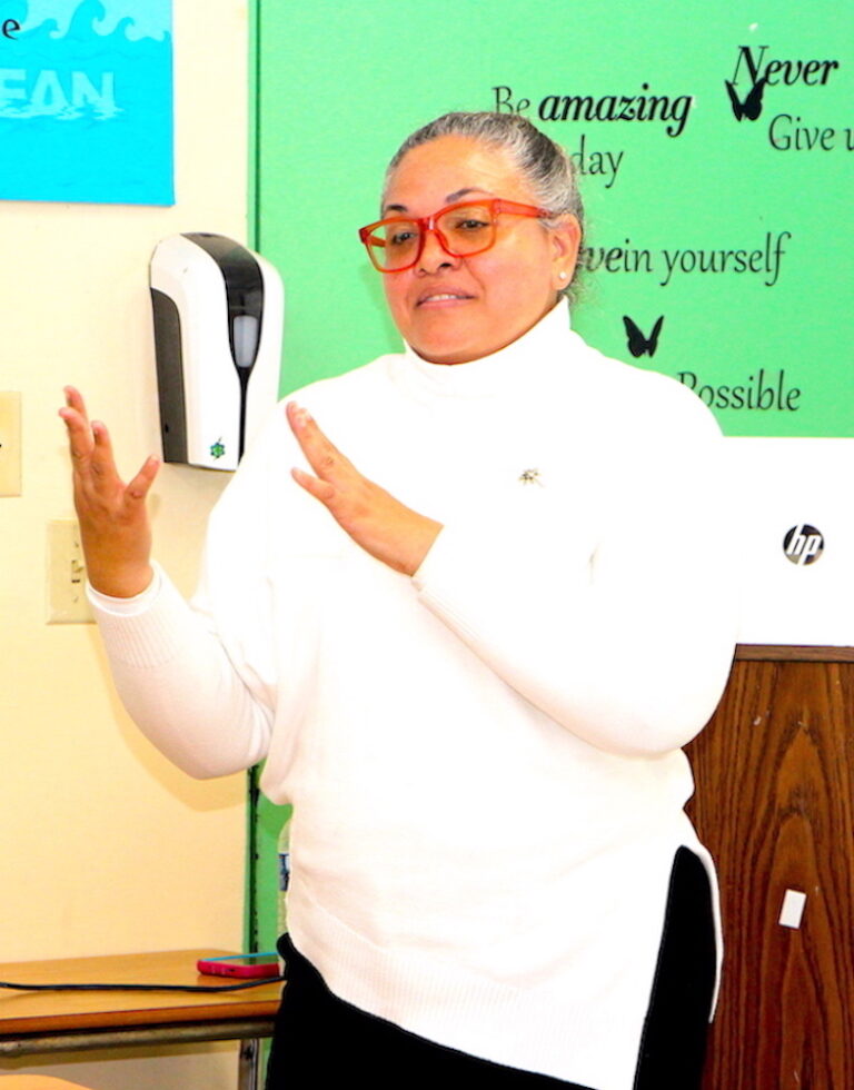 Min. of the Environment & Natural Resources holds town hall meetings in New Providence on the National Forest Bill