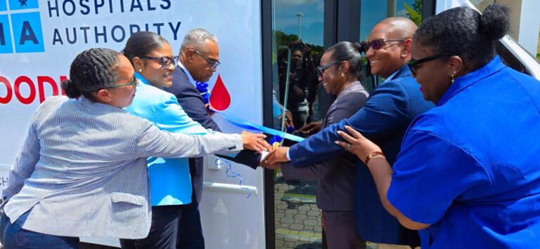 PHA Commissions New Mobile Unit for PMH Blood Bank