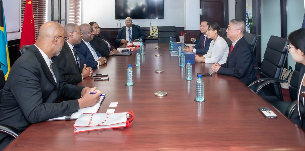 Aviation and Aerospace scholars pay a courtesy call on the Minister of Transport and Director of Aviation