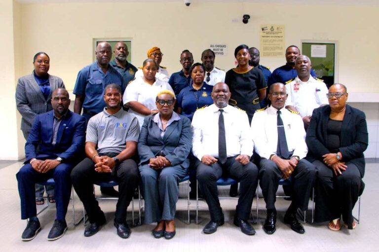 Customs personnel undergo management training